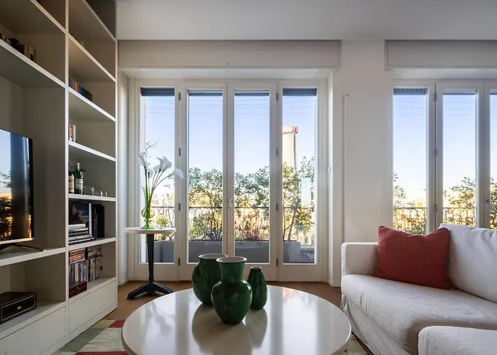 Life View With Terrace R&r Apartment Mailand
