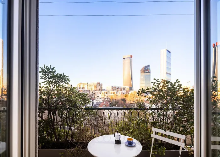 Apartment Life View With Terrace R&r Mailand