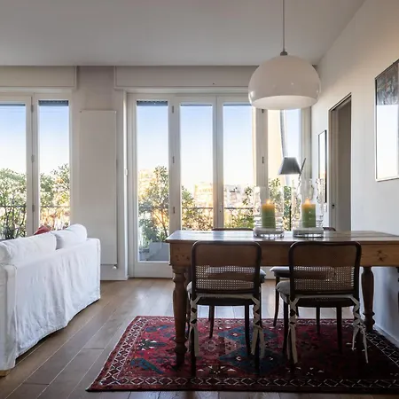 Life View With Terrace R&r Milano